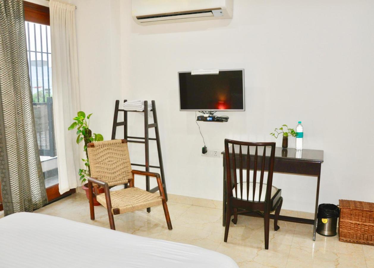 Aashianaa Gracious Living Apartment New Delhi Luaran gambar